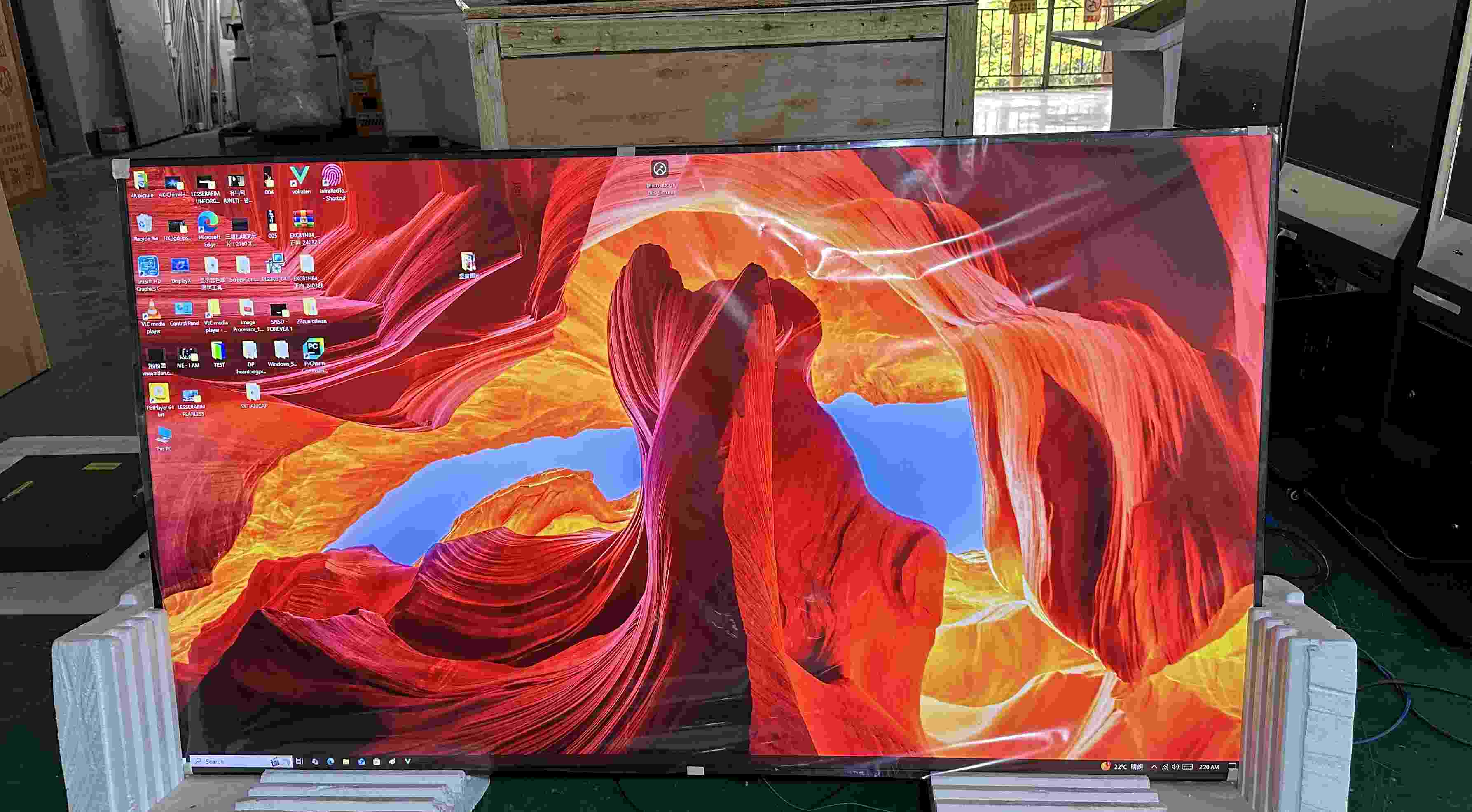 86 tuuman LG 4K LED Interactive Flat Panel -näytön näyttö